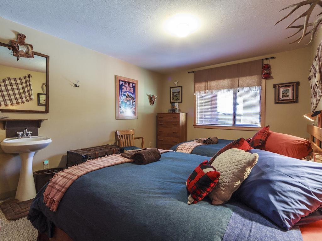 Golden Dreams B&B Уистлер Номер фото